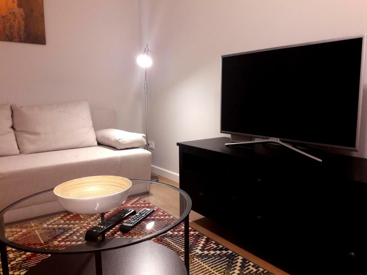 Appartamento Modern & Quiet In Royal Wilanow With Netflix Varsavia Esterno foto