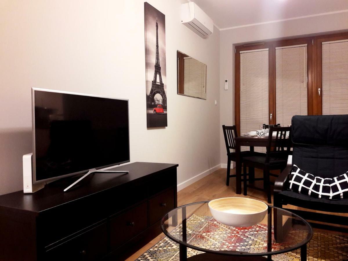 Appartamento Modern & Quiet In Royal Wilanow With Netflix Varsavia Esterno foto